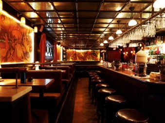 Roger Room Mid Wilshire 213 Filming