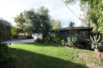 Houses easy access to sink