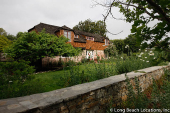 Backkyards (File Pull)