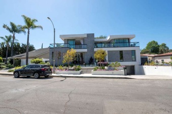 Cast 12327 Studio City