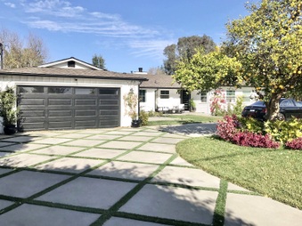 Collins St Woodland Hills