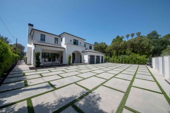 FSL 93 23242 Collins St