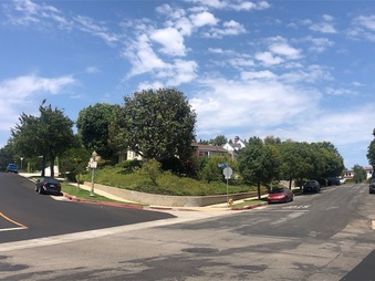 Malcolm Ave at Weyburn Av