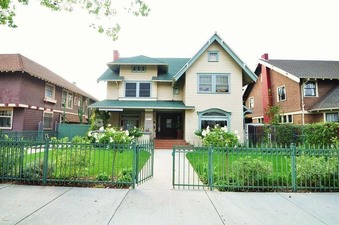 Universal 8443 West Adams