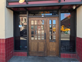 The Greyhound Bar and Grill