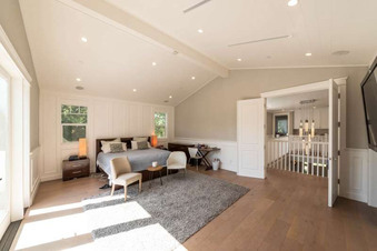 Cast 11776 North Hollywood