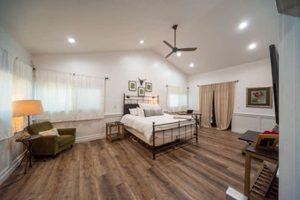 Cast 12526 North Hollywood