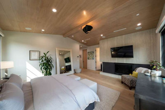 Cast 12529 Los Angeles