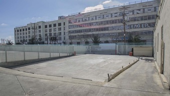 Hollywood Locations LH Warehouse