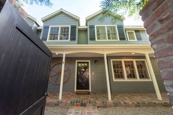 Cast 12190 Bryans House