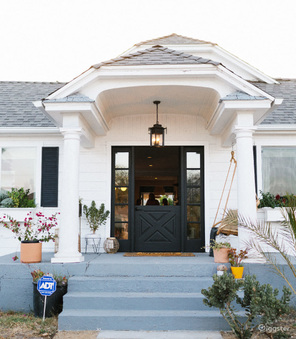 Giggster Modern Farmhouse Bungalow