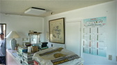 Enlarge photo 44