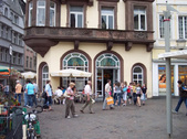 Enlarge photo 98