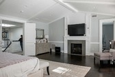 Enlarge photo 42