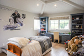 Enlarge photo 79