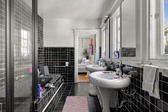 Enlarge photo 45