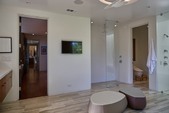 Enlarge photo 113