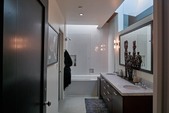 Enlarge photo 125