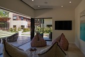 Enlarge photo 163