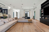 Enlarge photo 33