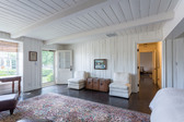 Enlarge photo 105
