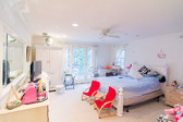 Enlarge photo 112