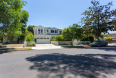 Enlarge photo 1