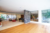 Enlarge photo 25