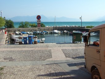 Enlarge photo 6