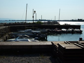 Enlarge photo 14