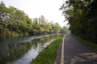 Enlarge photo 1