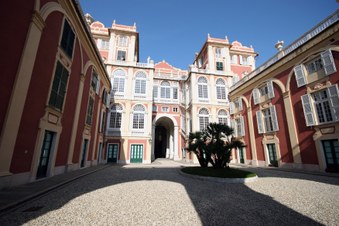 Enlarge photo 16