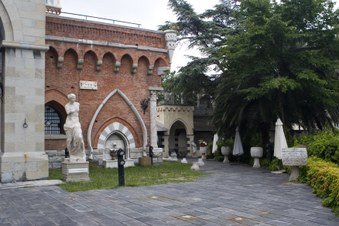 Enlarge photo 5