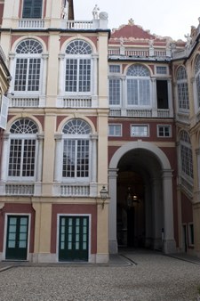 Enlarge photo 14