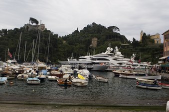 Enlarge photo 2