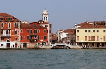 Enlarge photo 3