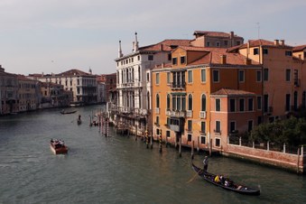 Enlarge photo 22