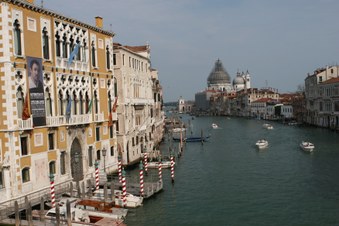 Enlarge photo 21