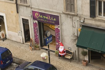 Enlarge photo 29