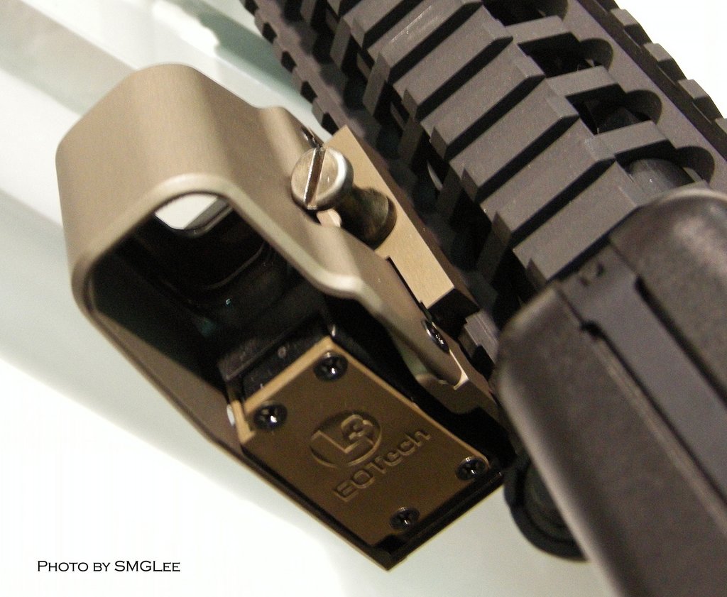 Spy shot: EOTech's new Grenade launcher sight