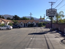 Mt. Gleeson Motor Lodge