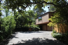 1401 Crest Drive.