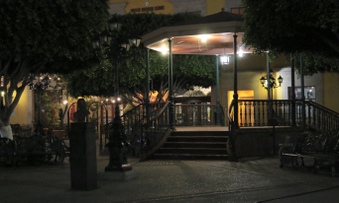 Enlarge photo 12