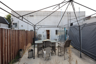 Enlarge photo 22