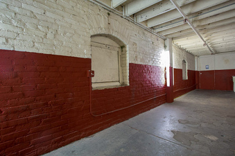 Enlarge photo 77