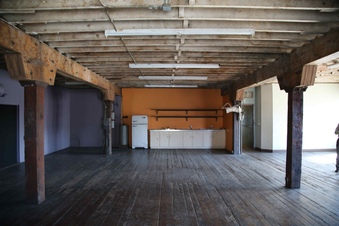 Enlarge photo 53