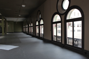 Enlarge photo 10