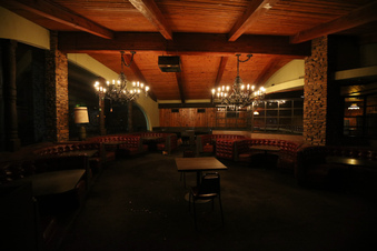 Enlarge photo 24