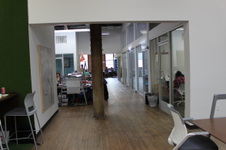 Enlarge photo 12