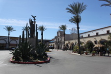 Enlarge photo 2